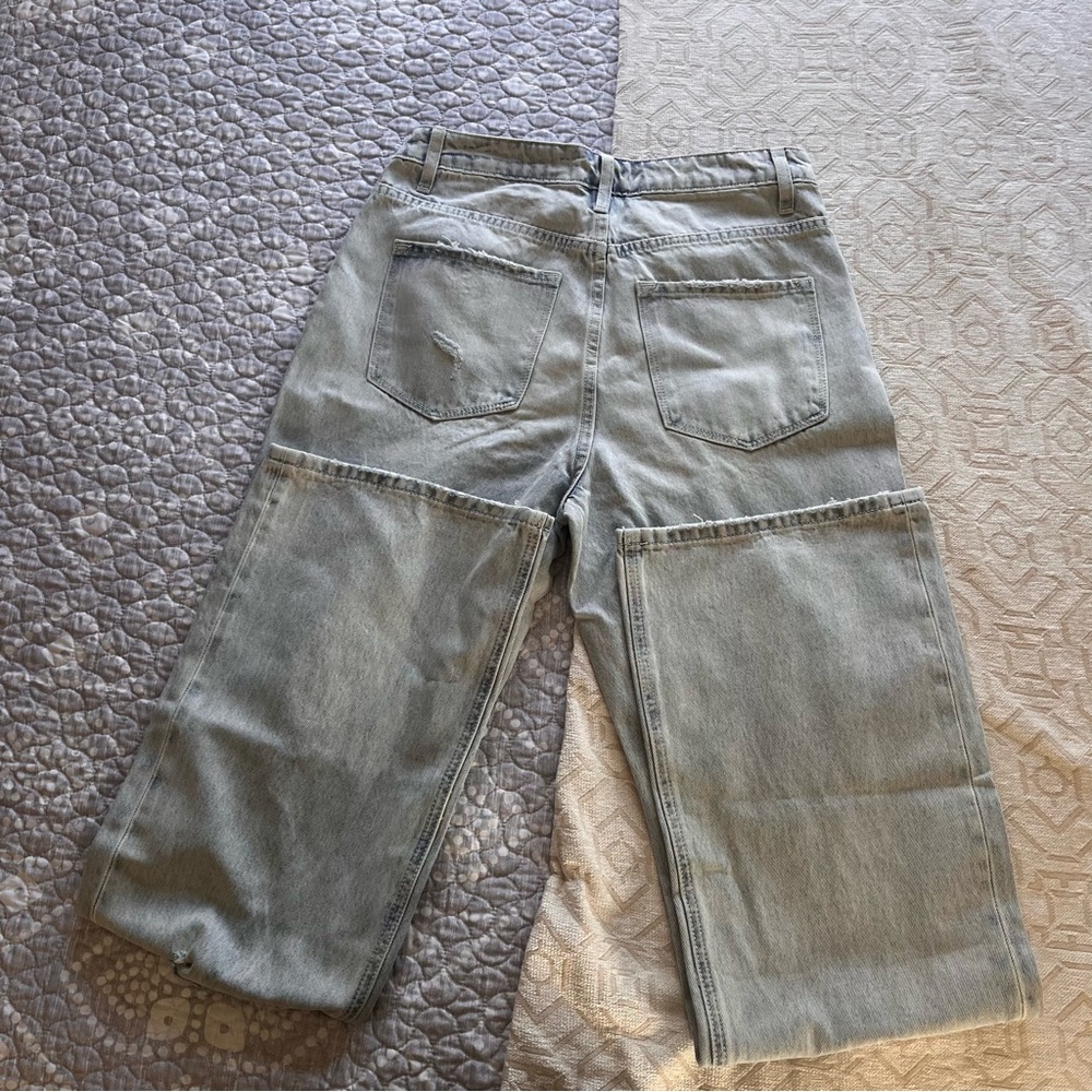 Vervet Light Blue Distressed Women's Flare Jeans. Size 28. - Picture 4 of 7